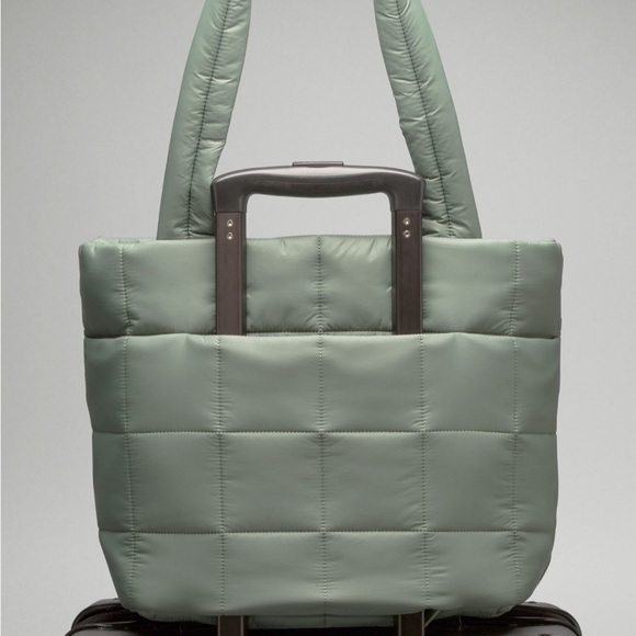 [lululemon] Quilted Grid Tote Bag 12L - Picture 5 of 7